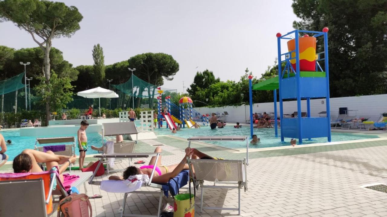 Mipro Mobilhome Lido di Spina Exterior foto